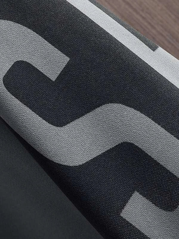Men Letter Graphic Raglan Sleeve Hoodie